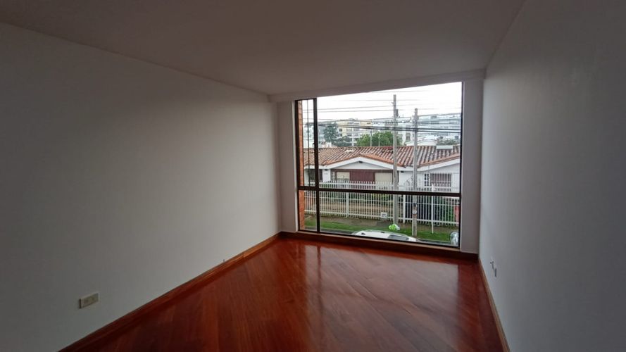 Apartamento de 3 alcobas en venta en Malibu, Bogotá, 110 m² · foto 3 de 12