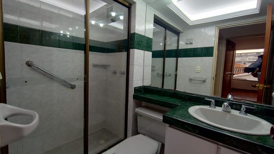 Apartamento de 3 alcobas en venta en Malibu, Bogotá, 110 m² · foto 9 de 12