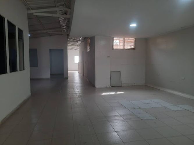 Bodega en arriendo en La Candelaria, Medellín, 220 m² · foto 4 de 24