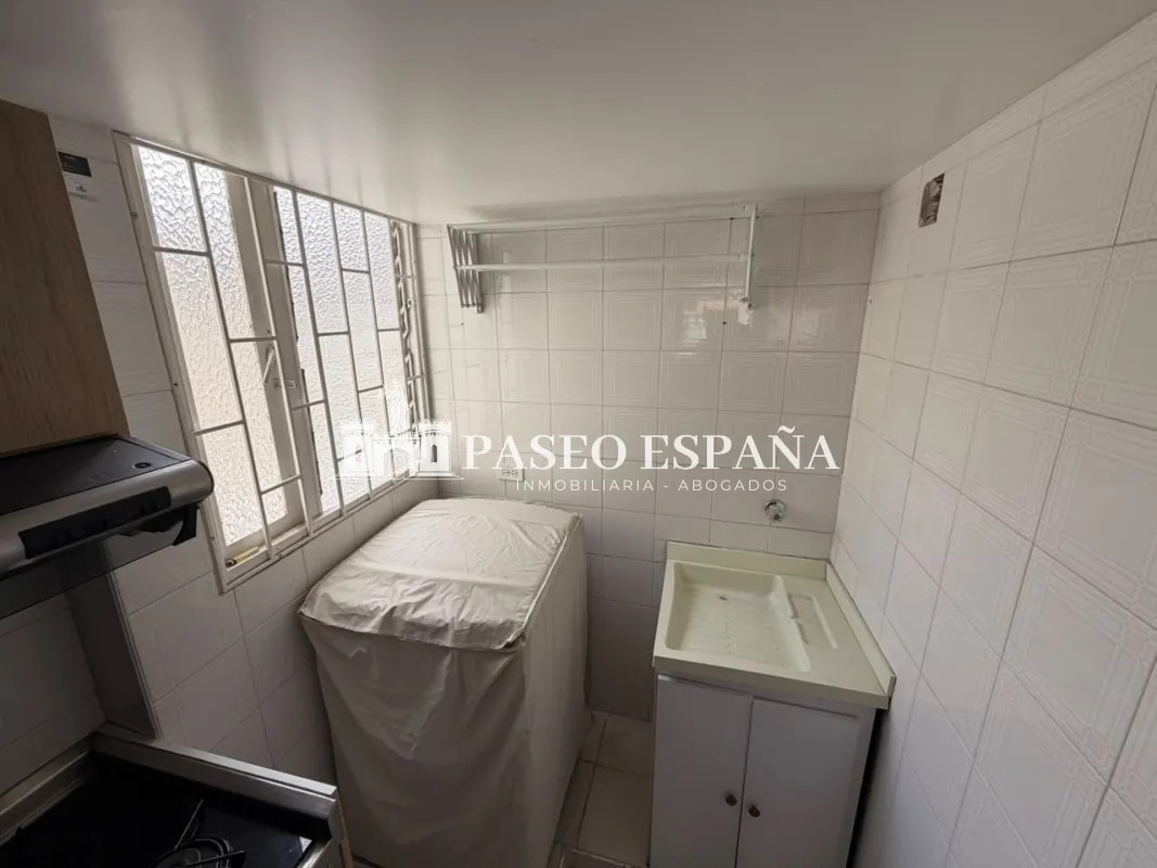 Apartamento en venta en Las Villas, Bogotá · foto 3 de 9