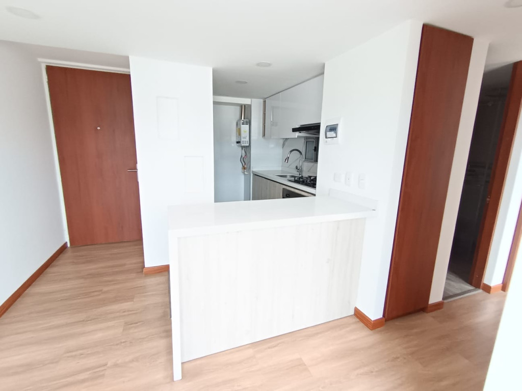 Apartamento en venta en Toberin, Bogotá · foto 3 de 16