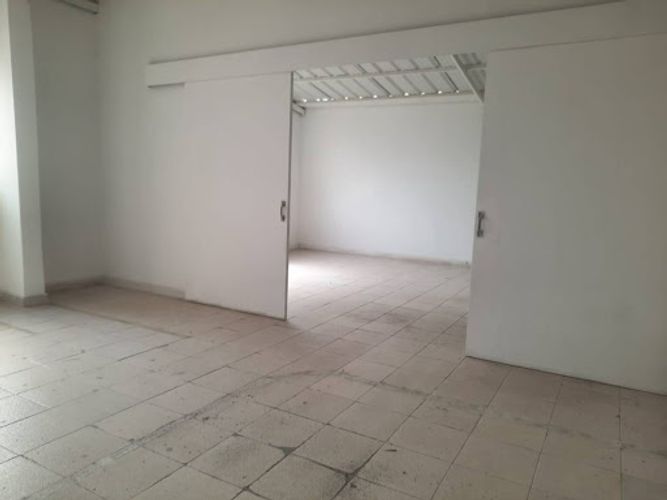 Bodega en arriendo en La Candelaria, Medellín, 220 m² · foto 7 de 24