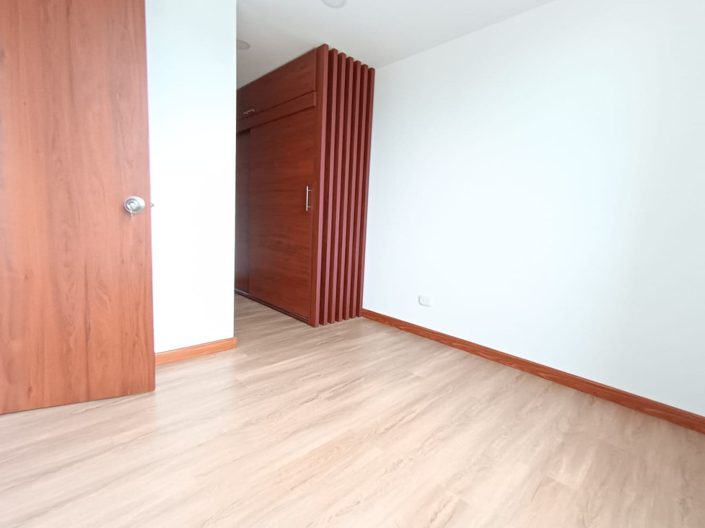 Apartamento en venta en Toberin, Bogotá · foto 8 de 16