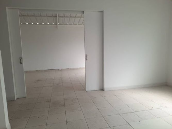 Bodega en arriendo en La Candelaria, Medellín, 220 m² · foto 19 de 24