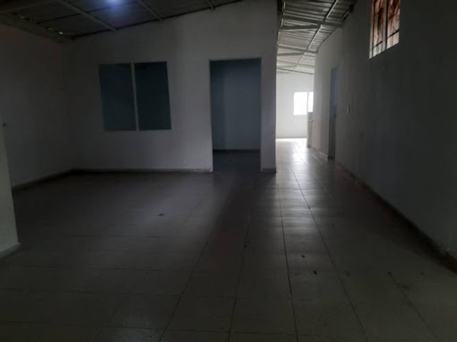 Bodega en arriendo en La Candelaria, Medellín, 220 m² · foto 22 de 24