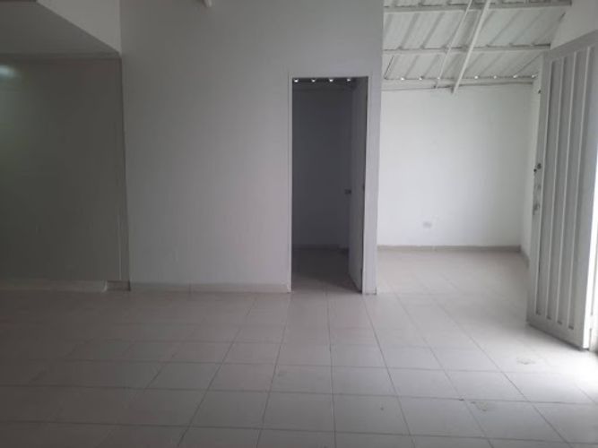 Bodega en arriendo en La Candelaria, Medellín, 220 m² · foto 24 de 24