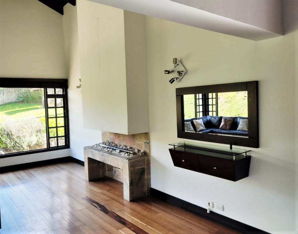 Casa en venta en Vereda El Salitre, La Calera · foto 2 de 24