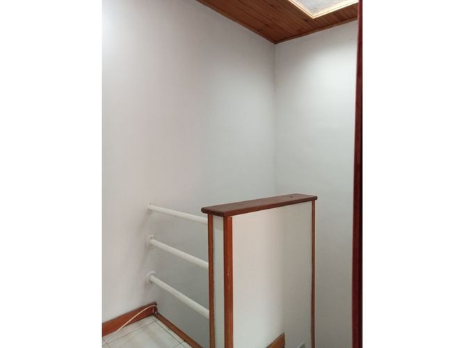 Casa en venta en Cerros De Suba, Bogotá · foto 2 de 11