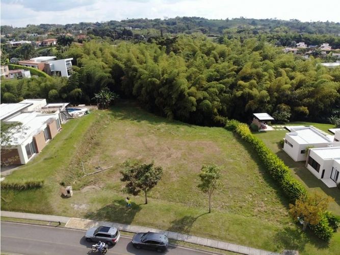 Lote en venta en Cerritos, Pereira, 3168 m² · foto 5 de 6