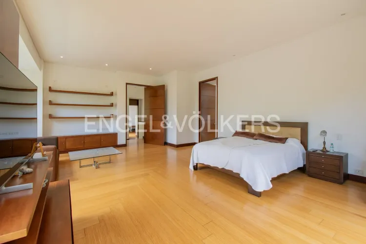 Casa de 5 alcobas en arriendo en Guaymaral, Chía, 650 m² · foto 16 de 20