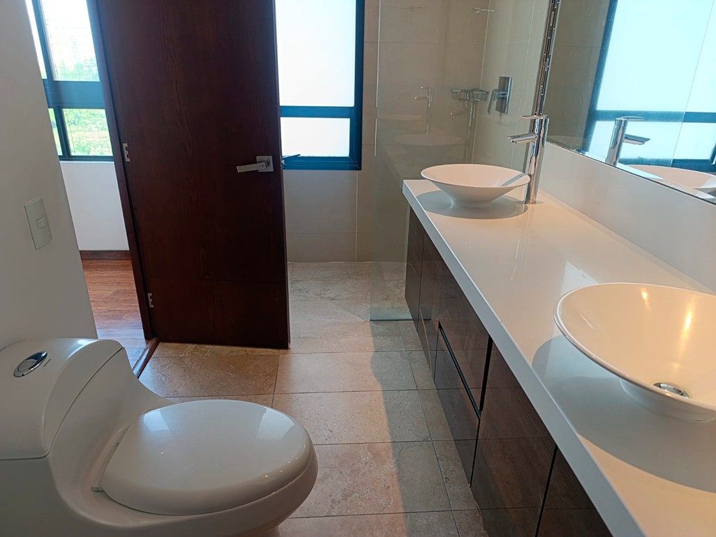 Apartamento en arriendo en El Poblado, Medellín · foto 18 de 19