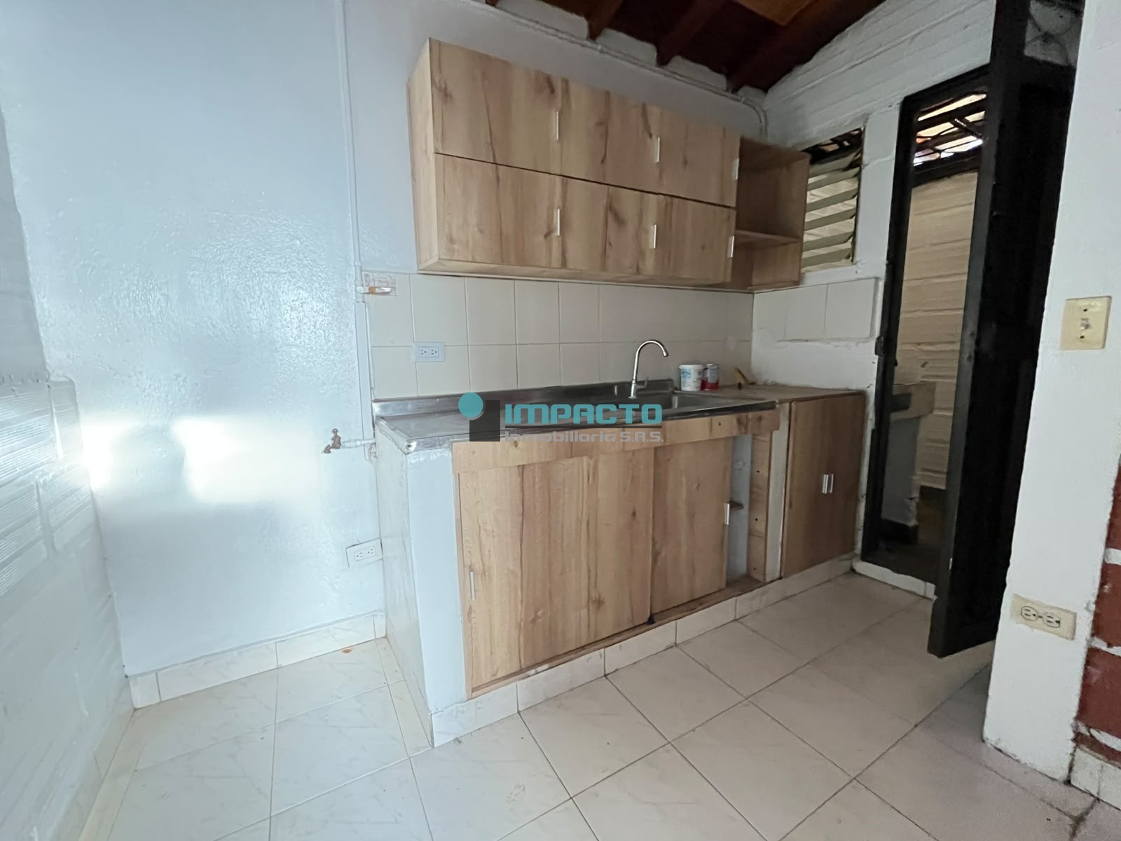 Casa en Arriendo en Campo valdes no.1, Medellín