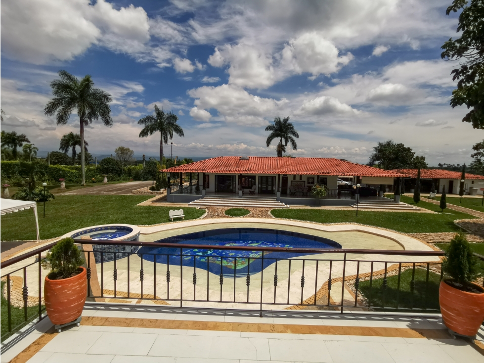Casa en venta en Cerritos, Pereira · foto 2 de 24