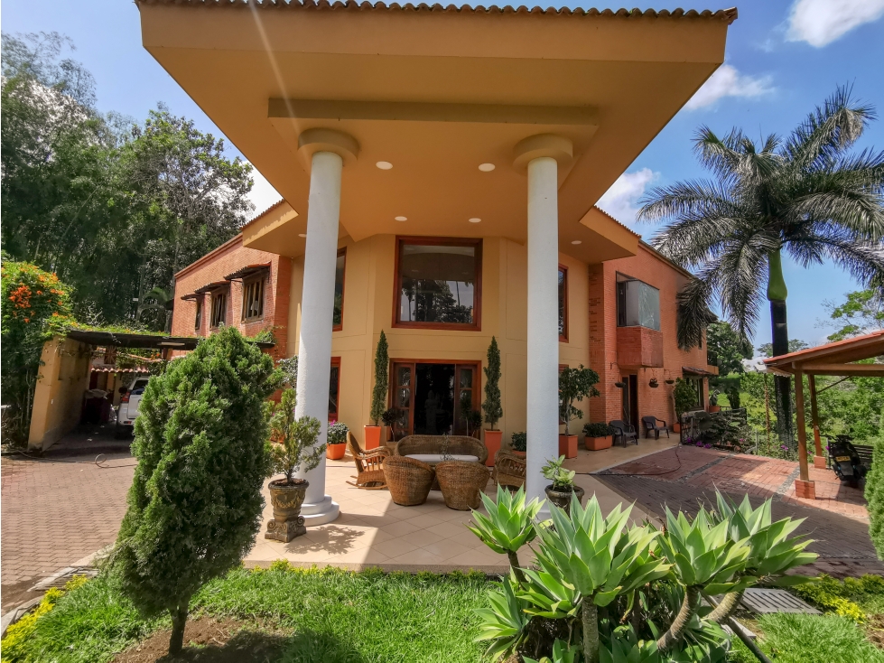 Casa en venta en Cerritos, Pereira · foto 2 de 24