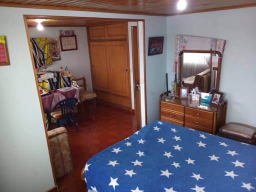 Casa en venta en Alamos, Bogotá · foto 2 de 24