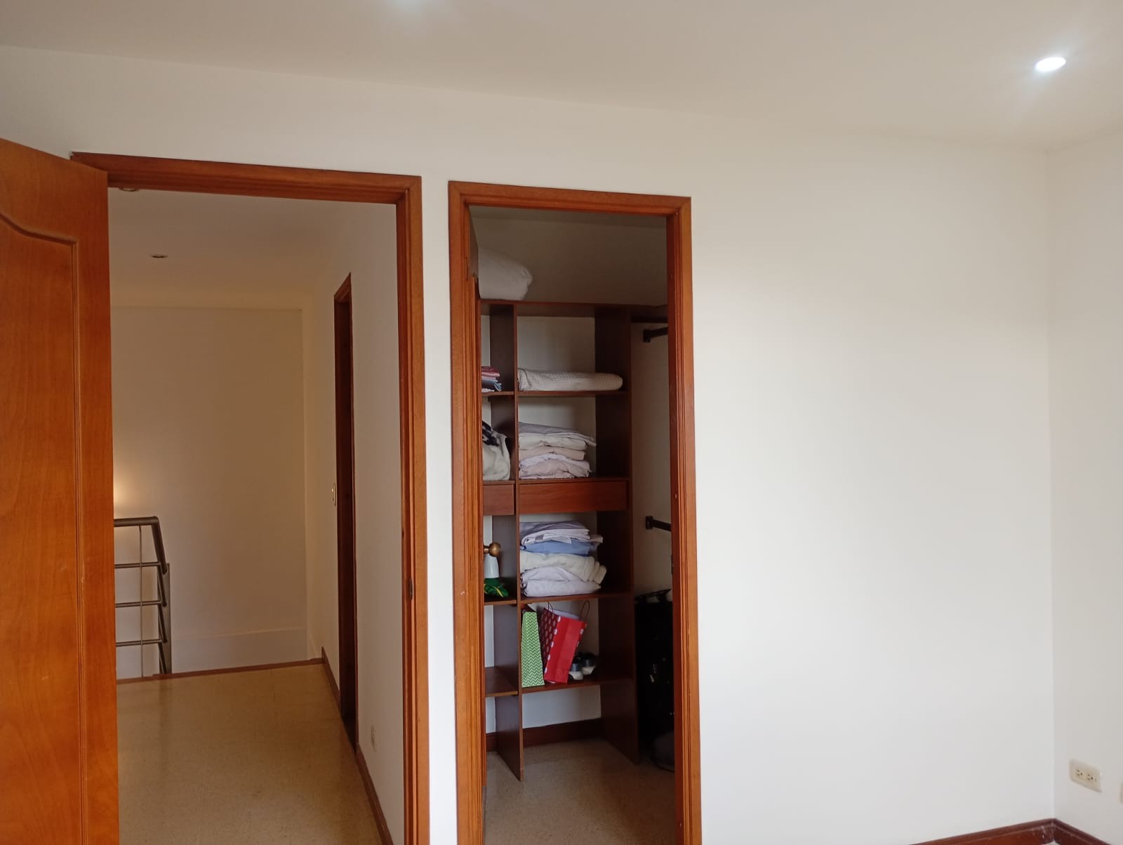 Apartamento en venta en El Portal, Envigado · foto 8 de 16