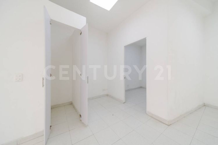 Oficina en venta en San Miguel, Chía, 242 m² · foto 6 de 22