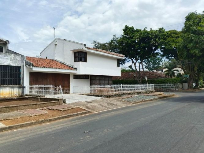 Lote en venta en Ciudad Jardin, Cali, 986 m² · foto 2 de 24