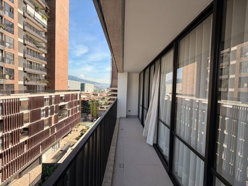 Apartamento de 1 alcoba en venta en Ciudad Del Río, Medellín, 50 m² · foto 5 de 15