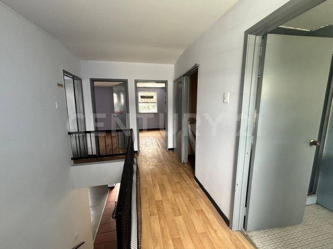 Casa de 3 alcobas en venta en San Felipe, Bogotá, 281 m² · foto 8 de 9