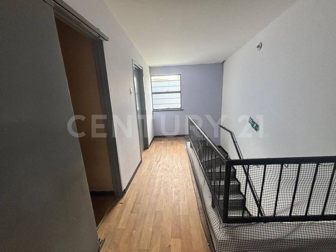 Casa de 3 alcobas en venta en San Felipe, Bogotá, 281 m² · foto 9 de 9