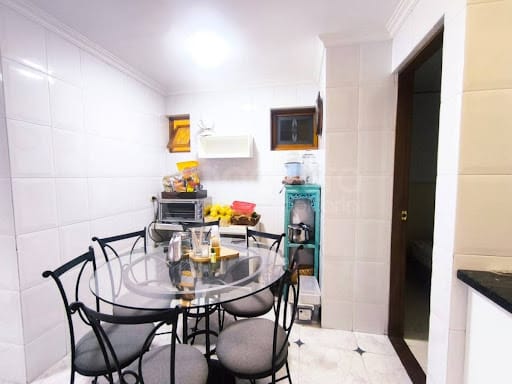 Casa de 4 alcobas en venta en Altos Del Poblado, Medellín, 350 m² · foto 3 de 24