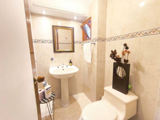 Casa de 4 alcobas en venta en Altos Del Poblado, Medellín, 350 m² · foto 20 de 24
