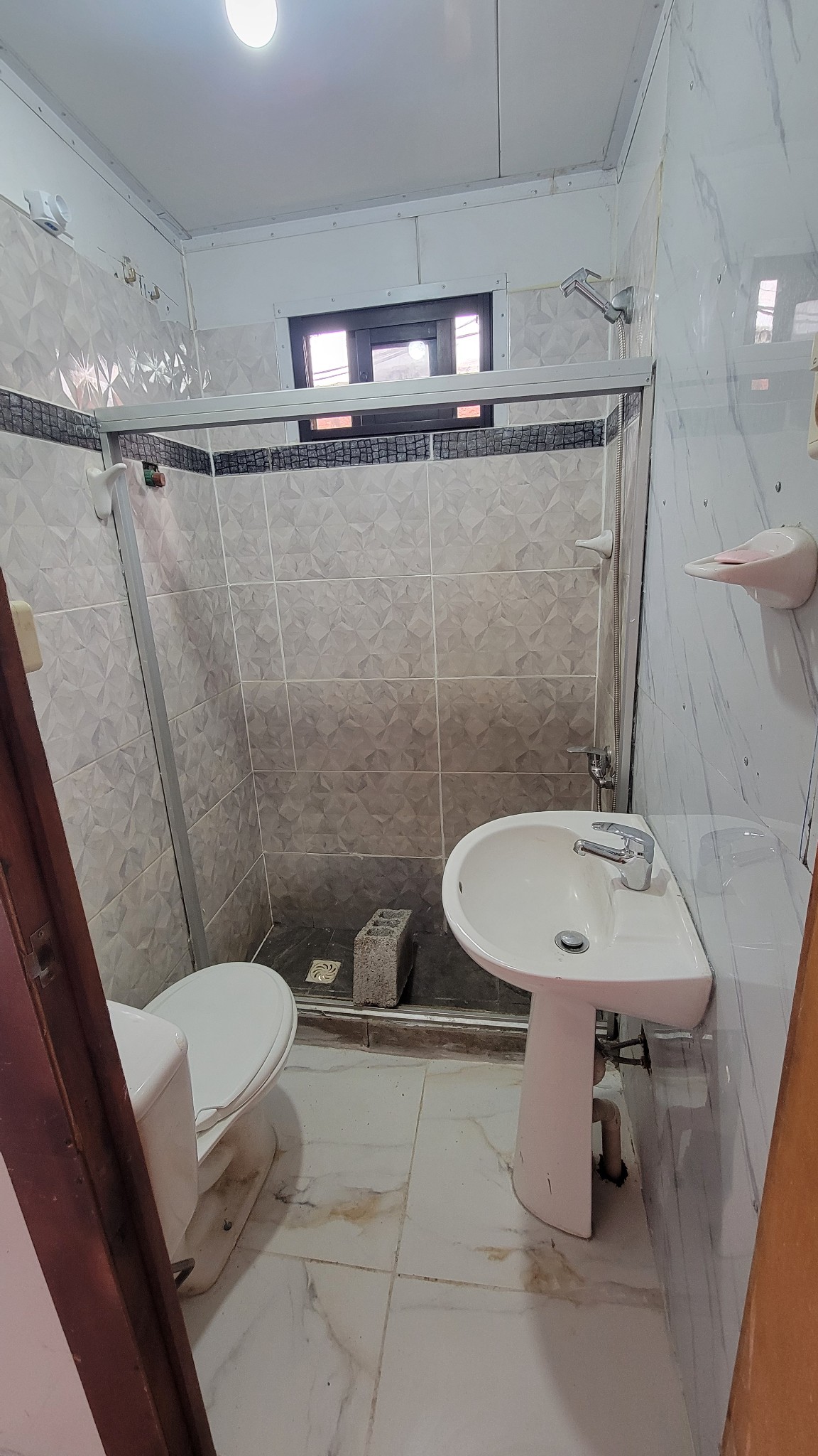 ALQUILER MONOAMBIENTE EN PINAR · Foto 10