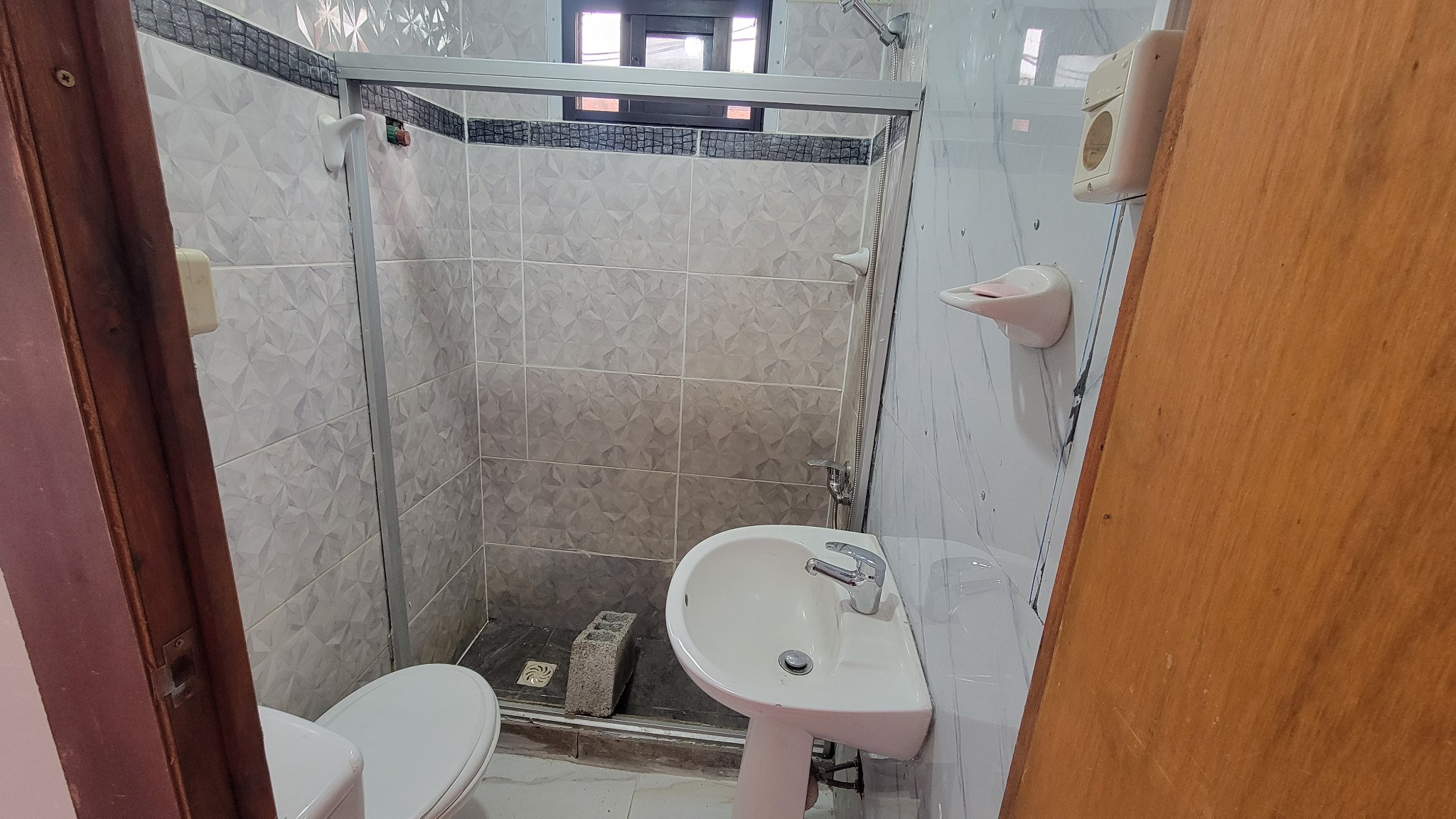 ALQUILER MONOAMBIENTE EN PINAR · Foto 6