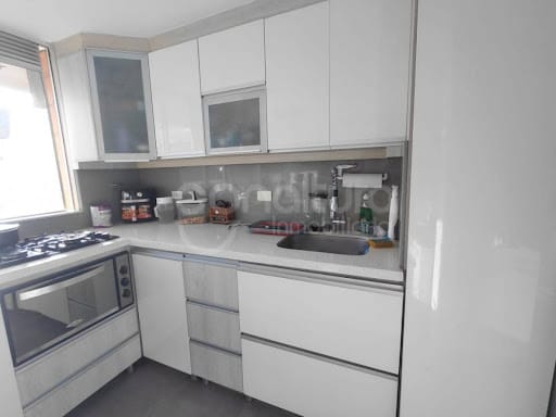 Apartamento de 2 alcobas en venta en Vereda Los Gomez, Itagüí, 53 m² · foto 2 de 17