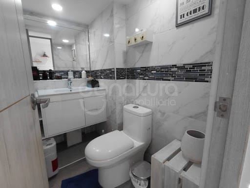 Apartamento de 2 alcobas en venta en Vereda Los Gomez, Itagüí, 53 m² · foto 12 de 17