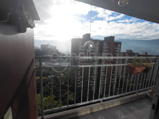 Apartamento de 2 alcobas en venta en Vereda Los Gomez, Itagüí, 53 m² · foto 15 de 17