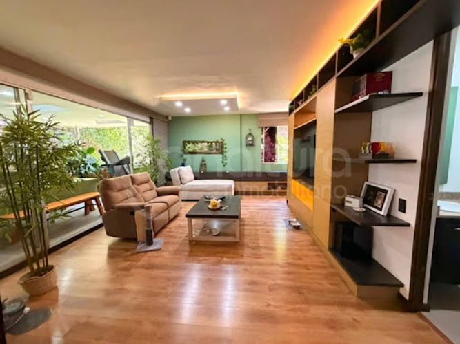 Apartamento de 1 alcoba en venta en Cumbres, Envigado, 124 m² · foto 1 de 24