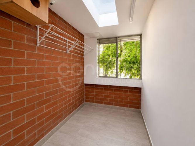 Apartamento de 1 alcoba en venta en Cumbres, Envigado, 124 m² · foto 22 de 24