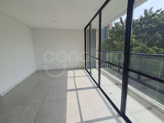 Apartamento de 3 alcobas en venta en Los Colores, Medellín, 77 m² · foto 6 de 15