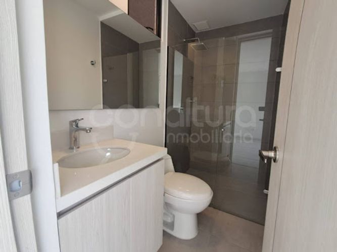 Apartamento de 3 alcobas en venta en Los Colores, Medellín, 77 m² · foto 14 de 15
