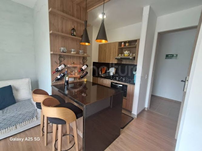 Apartamento de 2 alcobas en venta en San Jose, Sabaneta, 58 m² · foto 2 de 12