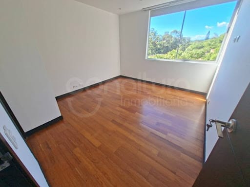 Apartamento de 4 alcobas en arriendo en Portaton Del Poblado, Envigado, 180 m² · foto 18 de 24