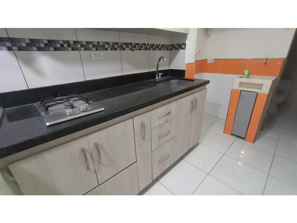 Apartaestudio en Arriendo en Laureles, Medellín en Los Pinos
