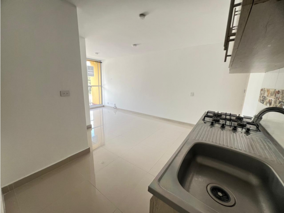 Apartamento en venta en La Bermejala, La Estrella · foto 7 de 24