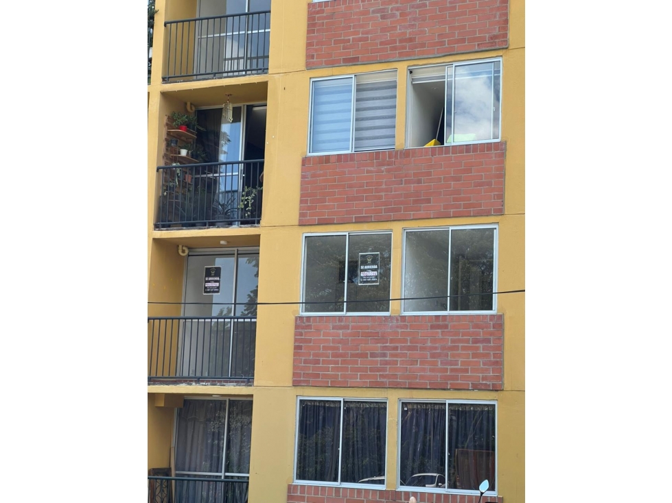Apartamento en venta en La Bermejala, La Estrella · foto 9 de 24
