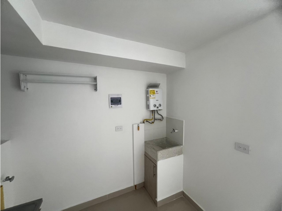 Apartamento en venta en La Bermejala, La Estrella · foto 14 de 24