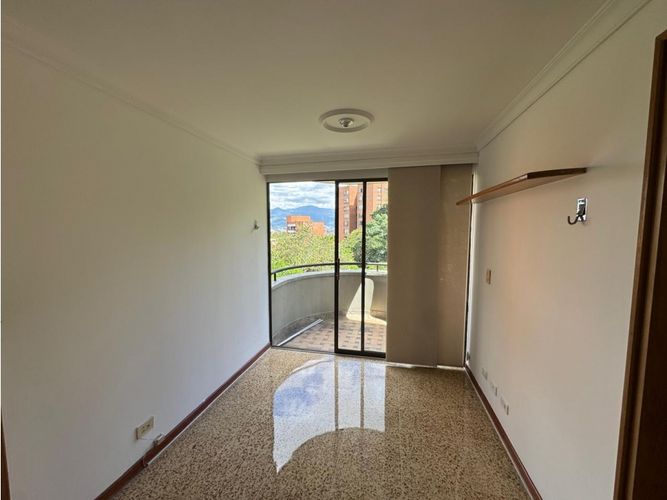 Apartamento de 5 alcobas en venta en La Florida, Medellín, 186 m² · foto 10 de 24