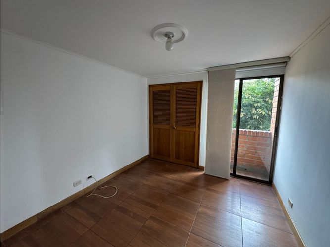 Apartamento de 5 alcobas en venta en La Florida, Medellín, 186 m² · foto 13 de 24