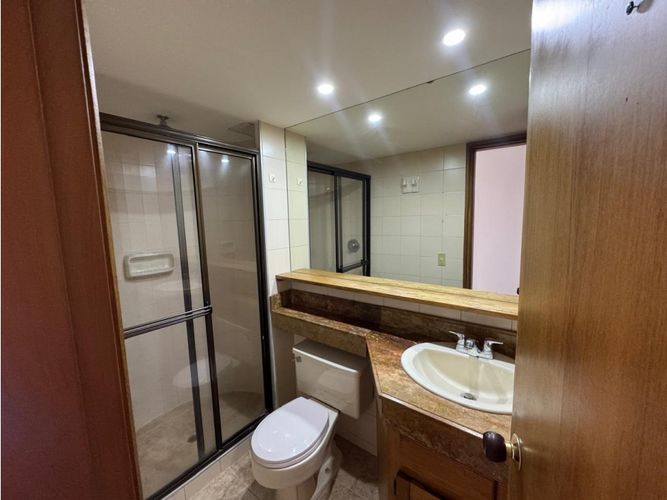 Apartamento de 5 alcobas en venta en La Florida, Medellín, 186 m² · foto 16 de 24