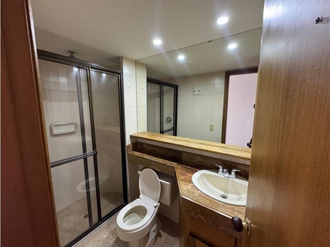 Apartamento de 5 alcobas en venta en La Florida, Medellín, 186 m² · foto 17 de 24