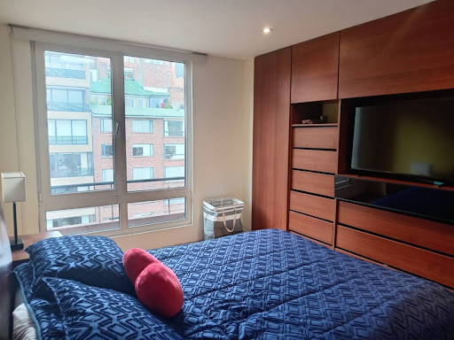 Apartamento en venta en Los Rosales, Bogotá · foto 9 de 13