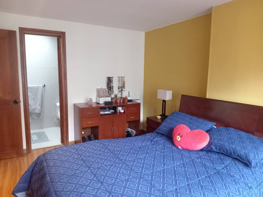 Apartamento en venta en Los Rosales, Bogotá · foto 10 de 13