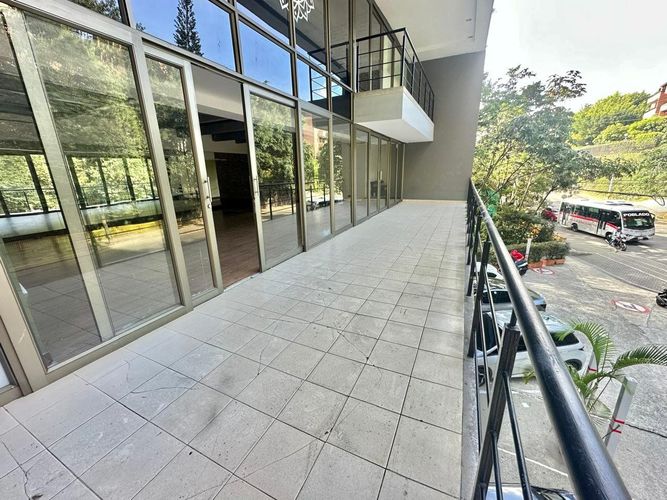 Local en venta en Las Lomas, Medellín, 374 m² · foto 18 de 19