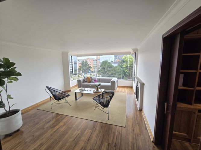 Apartamento de 3 alcobas en venta en Chico Norte, Bogotá, 175 m² · foto 2 de 24